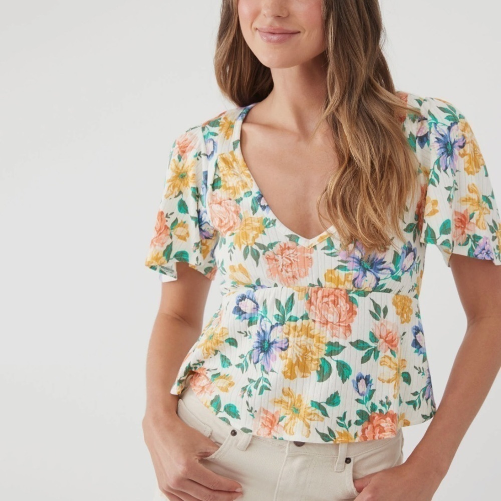 NWT O’Neill Westin Floral Flutter Sleeve V-Neck Peplum Top